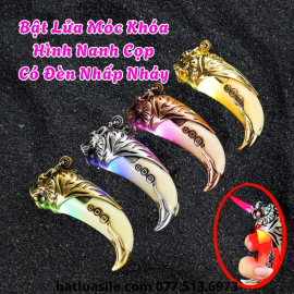 BẬT LỬA KHÒ MÓC KHOÁ HÌNH NANH CỌP CÓ ĐÈN NHẤP  NHÁY - XÀI GAS