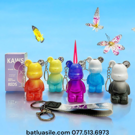 BẬT LỬA KHÒ MÓC KHÓA HÌNH GẤU BEARBRICK MÀU CẦU VÒNG FULL BOX - XÀI GAS