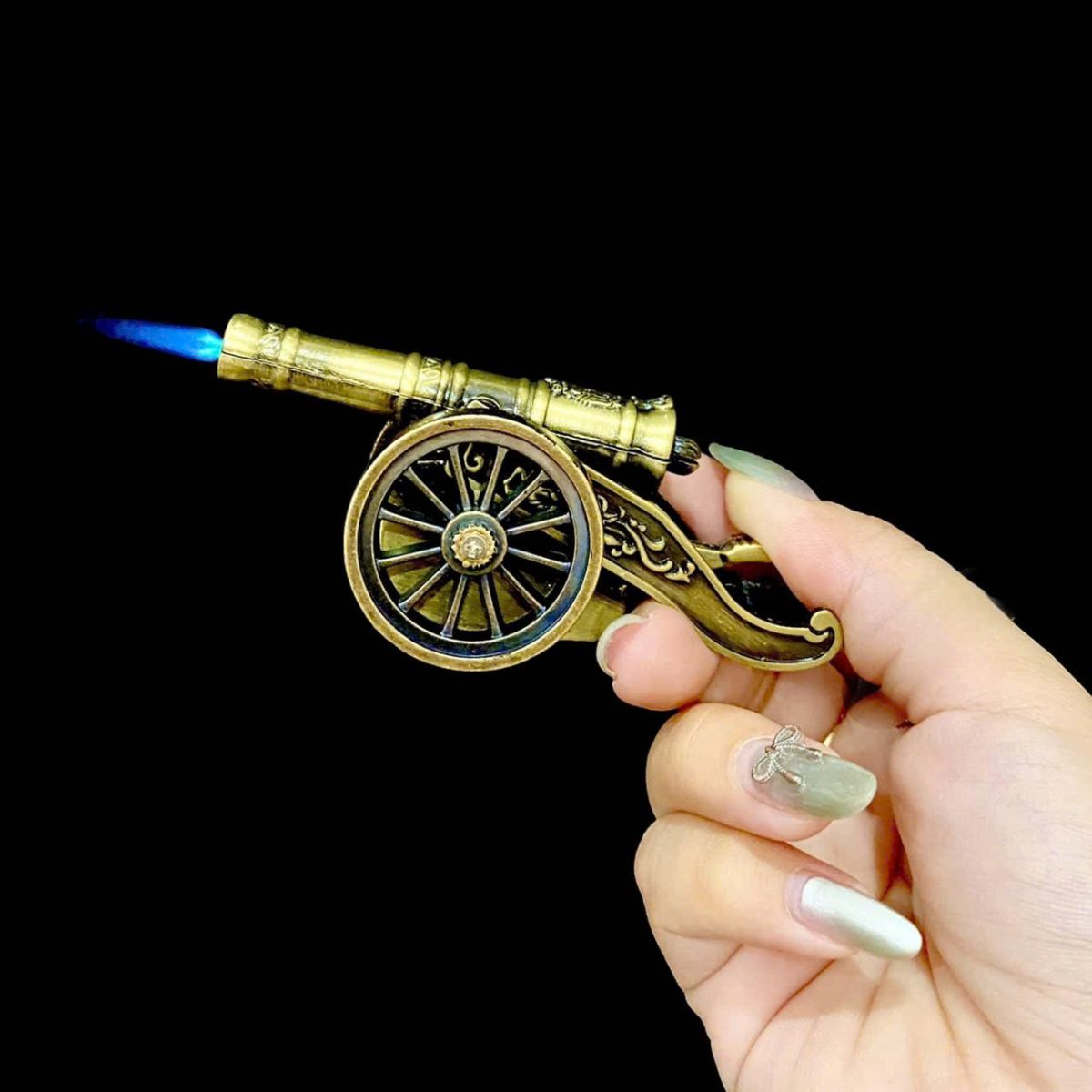 https://batluasile.com/bat-lua-hinh-con-vit-size-7cm-xai-ga-co-hop