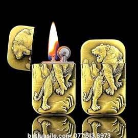 BẬT LỬA XĂNG ĐÁ DOLPHIN 1 BÁNH XE HÌNH CỌP H-003 - XÀI XĂNG